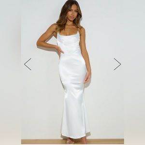 Saints & Secrets White Fit and flare silk dress
